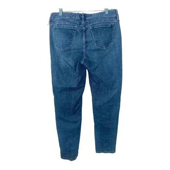 Torrid Womens Boyfriend Straight Medium Wash Jeans, Size 10R - Picture 3 of 9